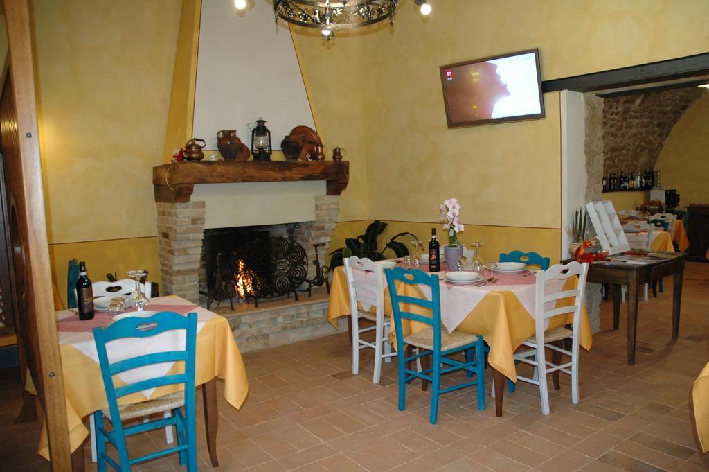 Agriturismo Casale La Palombara Cerreto di Spoleto Exterior photo